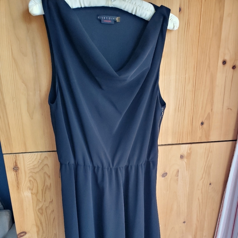 Alice & Olivia Black Sleeveless Cowl Neck Dress size 8